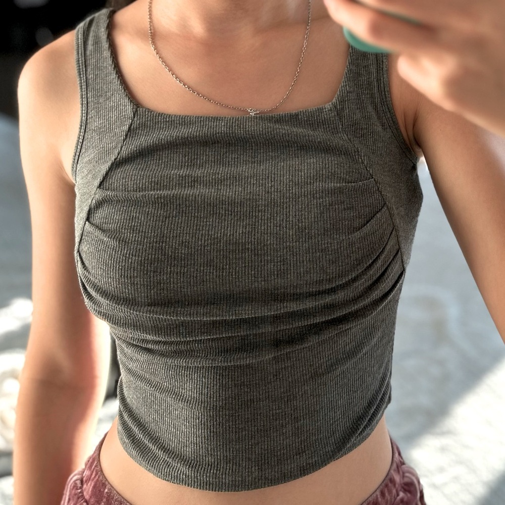FREE w/Purchase 🩷 Gray Padded Athletic Tank Top